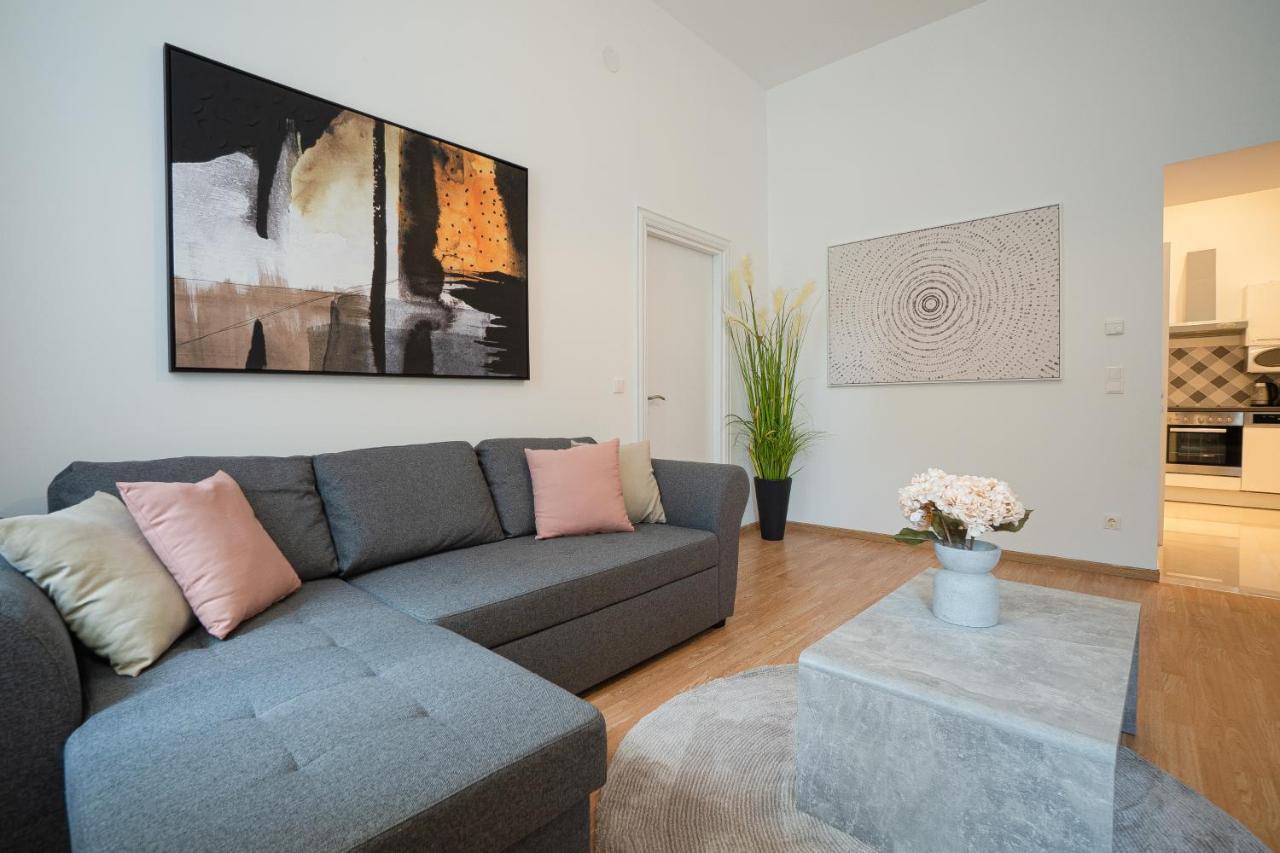 Apartment In The Central Area. 5 Minute'S Walk To The Danube. Vienna Exterior photo